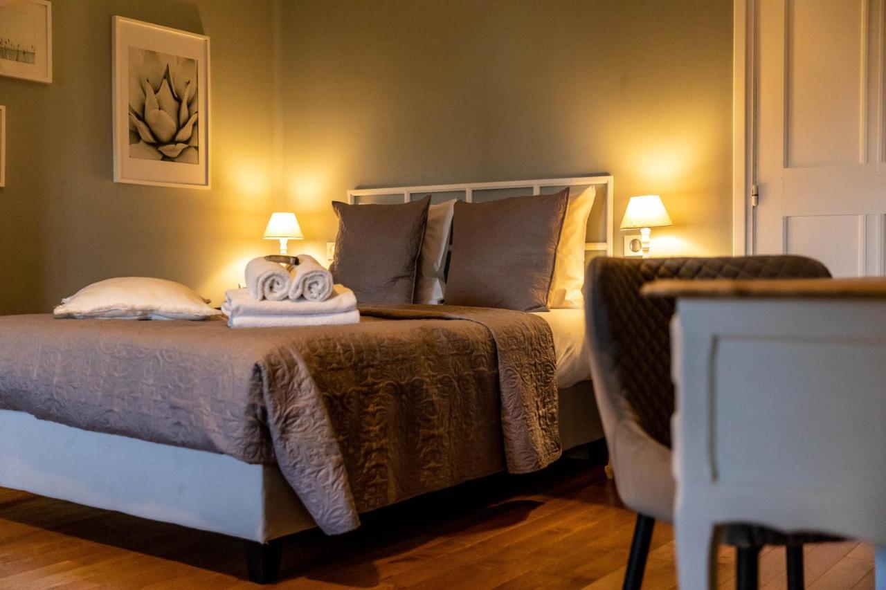 Hotel O Chateau Hayange 外观 照片