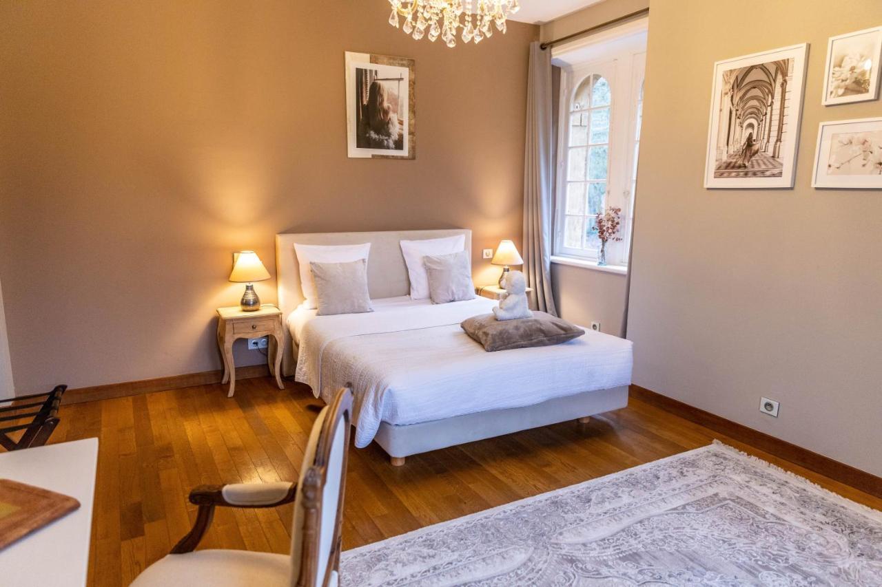 Hotel O Chateau Hayange 外观 照片